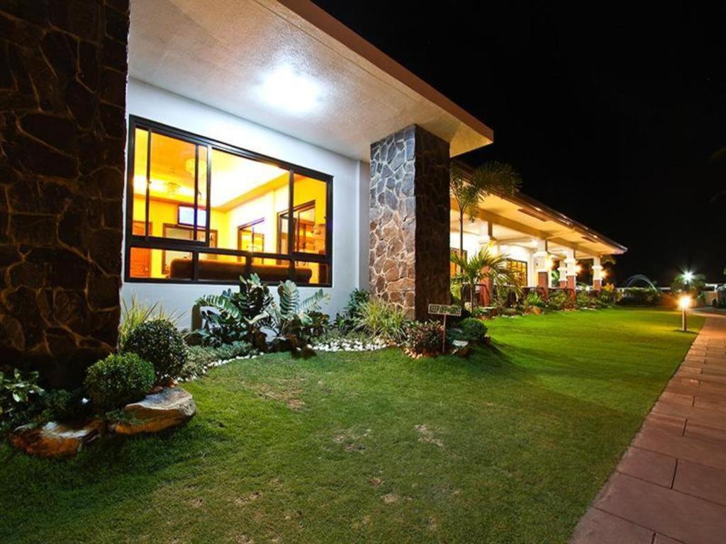 La Suena Brisa Beach Resort And Events Place Batangas Exteriér fotografie